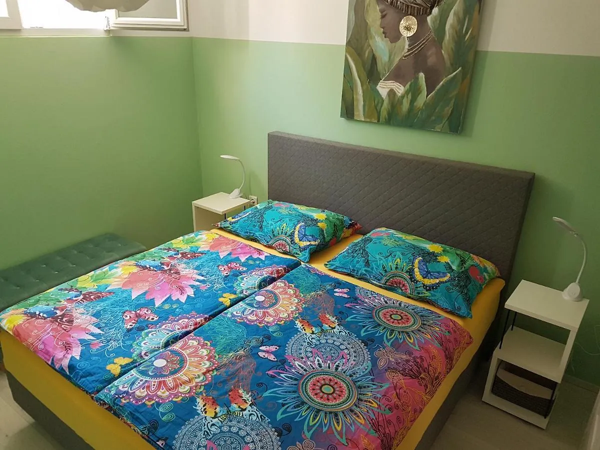 Apartma Irena Novi Vinodolski 0*,